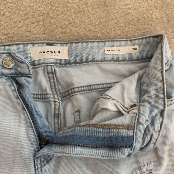 Pacsun light wash mom shorts - Picture 4 of 6